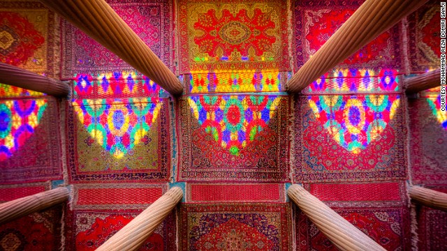 Dazzling Images of Iranian Mosques Interiors