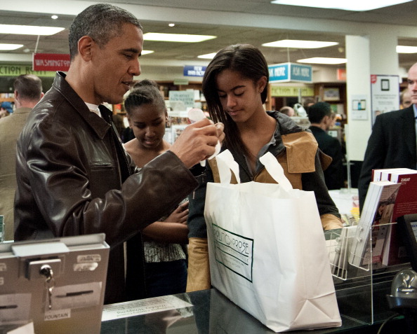 15 Books That President Obama Bought at a Local Bookstore